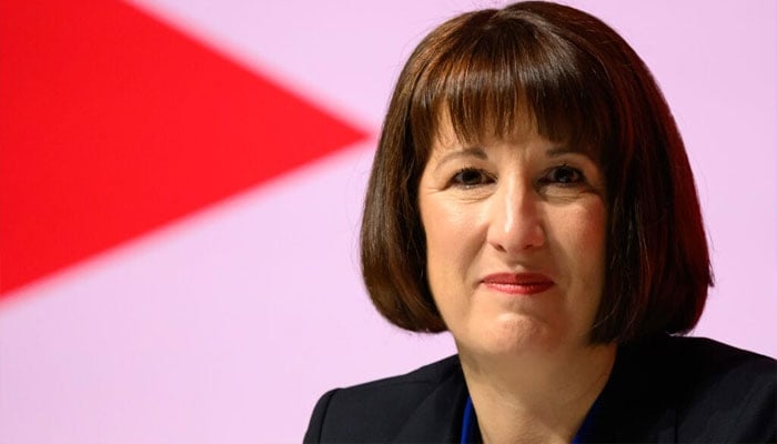 برطانیہ کی خستہ حال پبلک سروسز کی بحالی کا بوجھ امیروں کو اٹھانا ہوگا، چانسلر ریچل ریوز