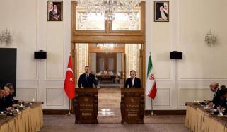 ترک وزیرِ خارجہ کی ایرانی ہم منصب کے ہمراہ پریس کانفرنس