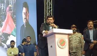 دیکھنا یہ ہے کہ ترقی کی راہ میں رکاوٹ کون ہے: گورنر سندھ