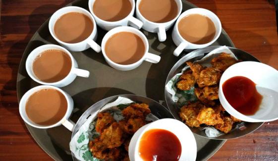 چائے کیساتھ کونسی غذا کھانا بہترین اور کونسی نقصان دہ ثابت ہو سکتی ہے؟
