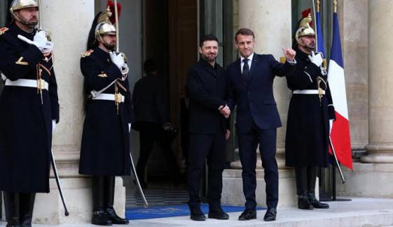 یوکرینی صدر کی پیرس میں فرانسیسی ہم منصب سے ملاقات