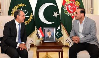 فیلڈ مارشل سید عاصم منیر سے مصری وزیرِ خارجہ ڈاکٹر بدر احمد محمد عبدالعاطی کی ملاقات 