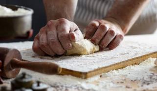 گوندھے ہوئے آٹے کو فریج میں رکھنا نقصان دہ قرار 