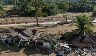 انڈونیشیا: سماٹرا میں لینڈ سلائیڈنگ سے ہلاکتوں کی تعداد 604 ہوگئی