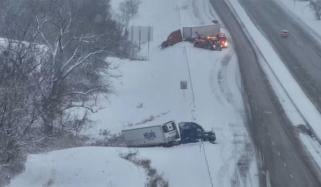 امریکا کی وسطی مغربی ریاستیں برف کے طوفان کی زد میں