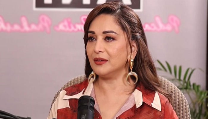 خواتین کو ہر میدان میں خود کو ثابت کرنا پڑتا ہے، مادھوری ڈکشٹ - فائل فوٹو