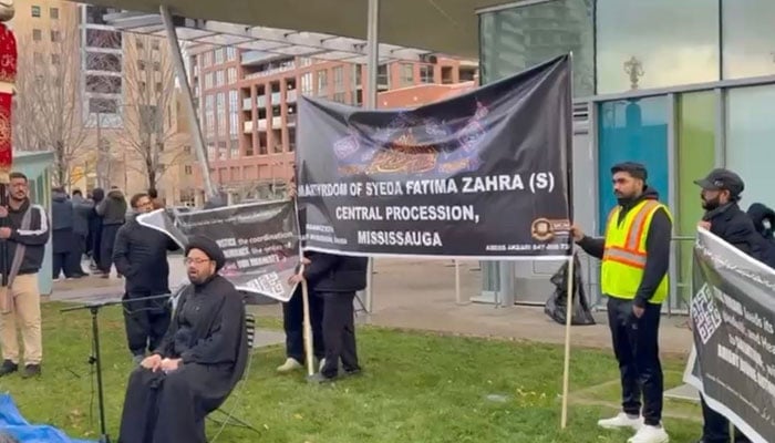 کینیڈا: پہلی بار فاطمۃ الزہراءؓ کی شہادت کی مناسبت سے جلوسِ عزاداری کا اہتمام