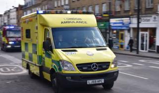 لندن: ایمبولینس طلبی کیلئے ایمرجنسی کالز میں بڑا اضافہ
