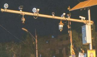 سندھ پولیس کی’فیس لیس ای ٹکٹنگ‘ دیگر شہروں میں بھی متعارف کرنے کی تیاری