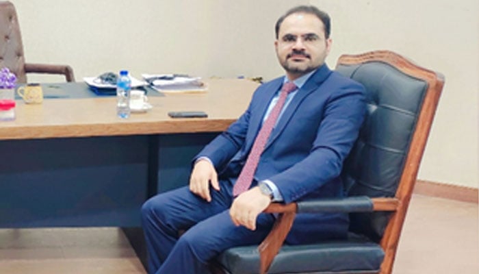 نیپا واقعہ، ڈی سی ایسٹ، ایس ایس پی ایسٹ عہدے سے فارغ