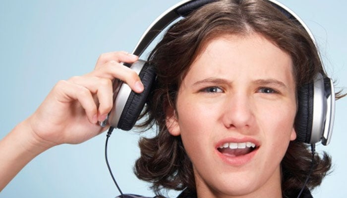 Hearing damage in teens: Are earphones, and music speakers to blame?