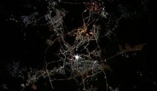 خانہ کعبہ کا خوبصورت خلائی نظارہ، حیرت انگیز تصویر وائرل