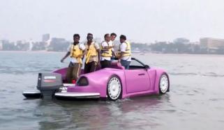 ’رولز رائس کار بوٹ‘ نے سب کی توجہ کھینچ لی