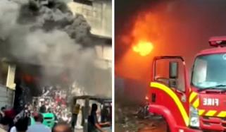 کراچی: لانڈھی میں آگ لگنے کے بعد گارمنٹ فیکٹری کی عمارت گر گئی