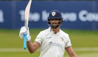 شان مسعود کے فرسٹ کلاس کرکٹ میں 13 ہزار رنز مکمل