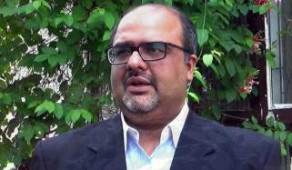 شہزاد اکبر اشتہاری قرار، عدالت کا وارنٹ گرفتاری جاری کرنے کا حکم