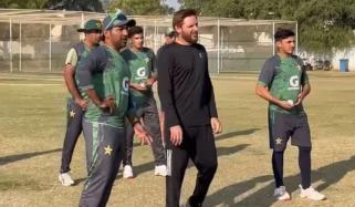 شاہد آفریدی کے انڈر 19 ٹیم کے کھلاڑیوں کو مفید مشورے