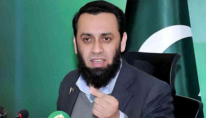 وزیراعلیٰ کے پی اڈیالہ آئے تو انہیں واپس جانے کا کہا جائے گا، عطا تارڑ