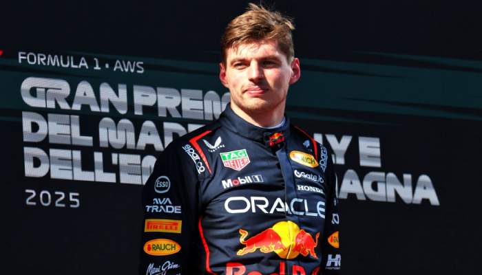 Max Verstappen rules out Hamiltons 2016 tactic in F1 title showdown