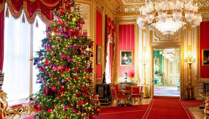 Buckingham Palace embraces festive spirit with Christmas-special treat