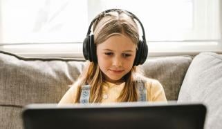 نوجوانوں میں سماعت متاثر ہونے کا انکشاف، وجہ کیا ہے؟