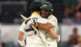 برسبین ٹیسٹ میں آسٹریلیا نے انگلینڈ کو 8 وکٹوں سے شکست دے دی