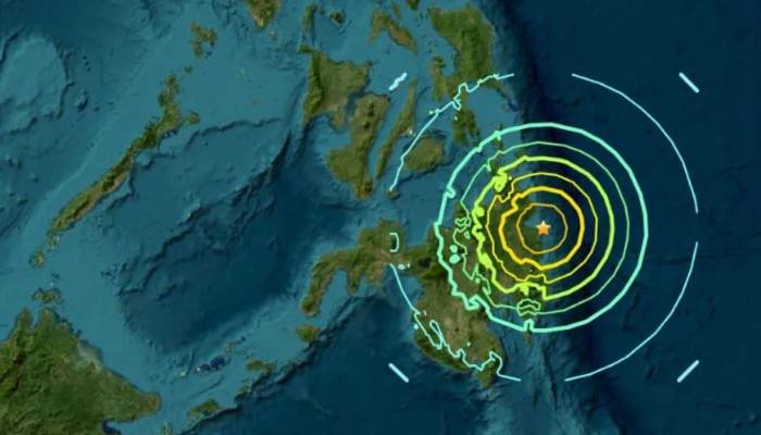 Japan earthquake: 7.6 magnitude tremor hits northeast, tsunami warnings issued