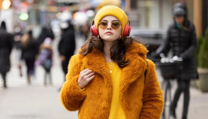 Selena Gomez gently roasts Golden Globes after OMITB over-due recognition