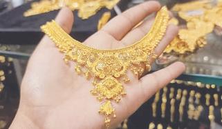 سونا 1600 روپے مہنگا، فی تولہ کتنے کا ہوگیا؟