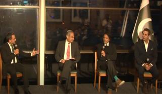 لندن، پی ایس ایل روڈ شو، بڑے اعلانات