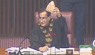 قومی اسمبلی اجلاس: ایوان میں کسی رکن کے پیسے گرنے پر اسپیکرکا اعلان، 12 اراکین نے ہاتھ کھڑےکر دیے 