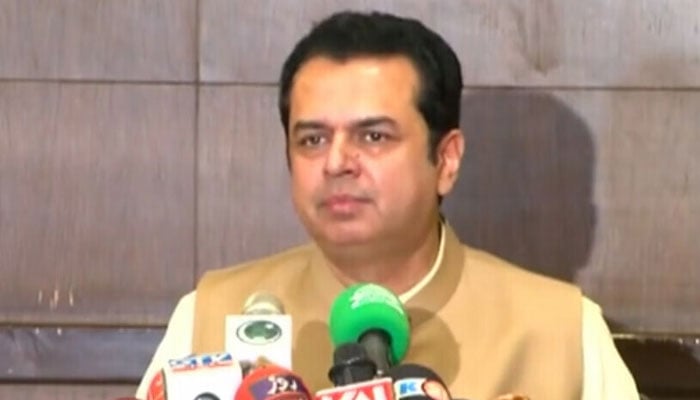 طلال نے بانی PTI کی اڈیالہ جیل سے منتقلی کا اشارہ