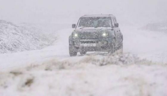 برطانیہ: شدید بارش، برفباری و طوفانی ہواﺅں کی پیشگوئی