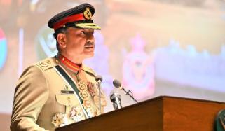 پاک بحریہ آج بھی ملکی بحری سرحدوں پر آہنی فصیل ہے: فیلڈ مارشل 