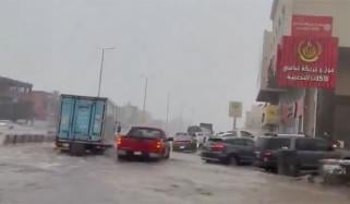 جدہ میں موسلادھار، مدینہ منورہ میں معتدل بارش