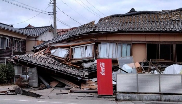 5.7-magnitude earthquake shakes Japan days after tsunami warning