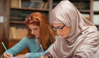 آسٹریا: 14 سال سے کم عمر لڑکیوں کے اسکول میں حجاب پر پابندی