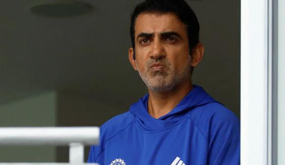 ٹیم میں تبدیلی بلنڈر قرار، گمبھیر تنقید کی زد میں آگئے