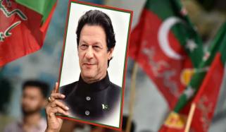 پی ٹی آئی مالی بحران کا شکار، اپنے پارلیمنٹرینز سے تنخواہ کے 10 فیصد کا مطالبہ