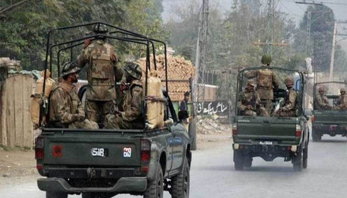 سیکیورٹی فورسز کی خیبرپختونخوا میں کارروائیاں، 13 خوارج ہلاک