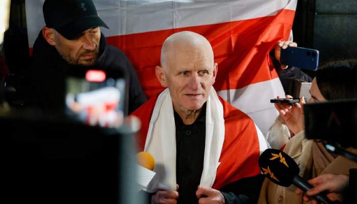 Belarus frees Nobel Prize winner Ales Bialiatski and other 122 prisoners