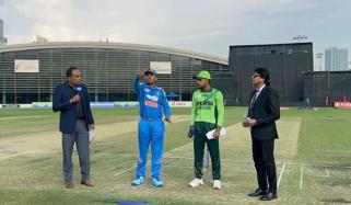 انڈر 19 ایشیا کپ: پاکستان کے خلاف بھارت کی بیٹنگ جاری