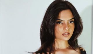 شادی شدہ مرد کی جینس ٹیسا کو ’سچوئیشن شپ‘ کی پیشکش