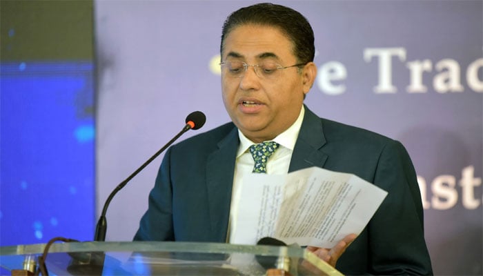 ایوانِ صنعت و تجارت کراچی کے صدر ریحان حنیف—فائل فوٹو