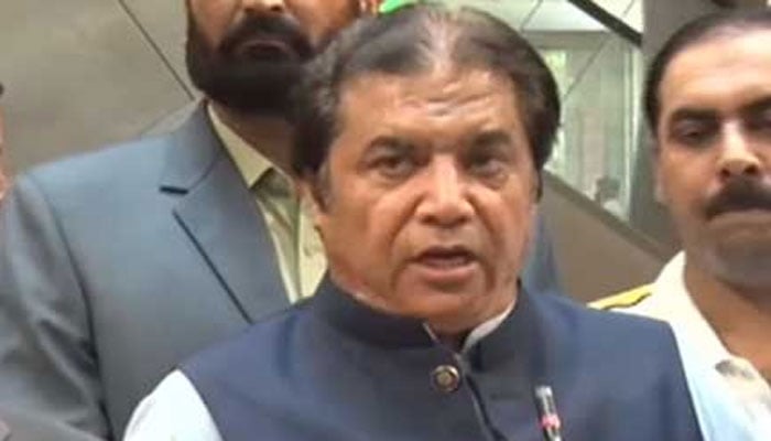 حنیف عباسی—فائل فوٹو