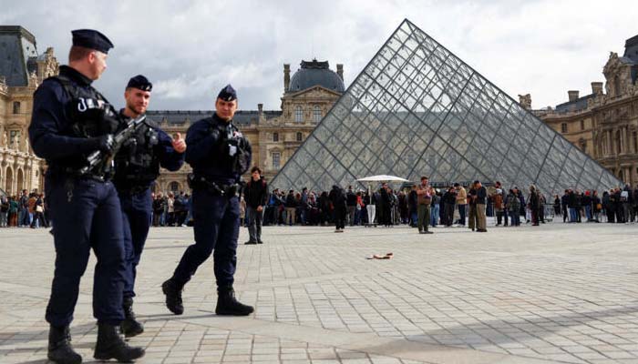 Louvre Museum hit with another blow after ‘priceless’ royal jewel heist