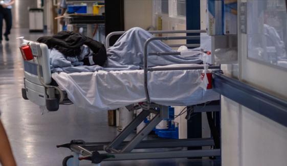 انگلینڈ کے اسپتالوں کو موسمِ سرما میں گنجائش سے زائد مریضوں کا سامنا