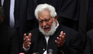 پی ٹی آئی کے سینئر رہنما قاضی انور نے تحریری استعفیٰ پارٹی کو بھیج دیا