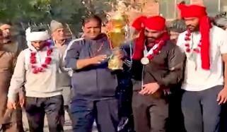 نیشنل گیمز، 14 گولڈ میڈل جیتنے والے پہلوانوں کا شاندار استقبال