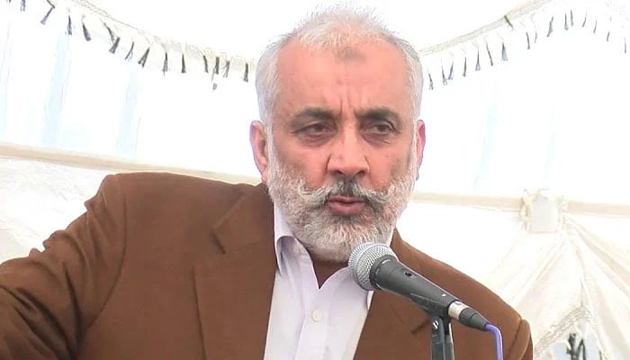 صوبائی وزیر سردار عبدالرحمٰن کھیتران—فائل فوٹو